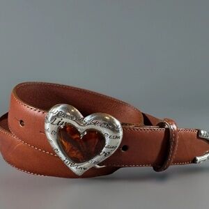 Vintage BRIGHTON Belt Size 28 Brown
Leather Love Laugh Dream Silver Heart
Buckle